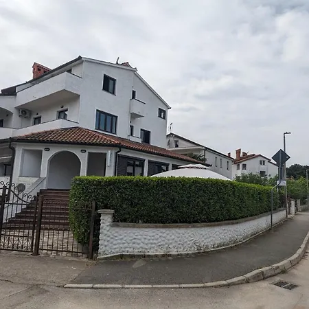 Holiday home Kartal In The Center Of Near The Beach